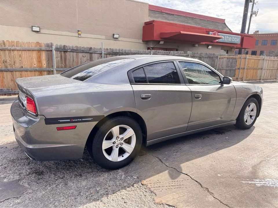 2012 Dodge Charger 7th Gen - Image 6 of 9