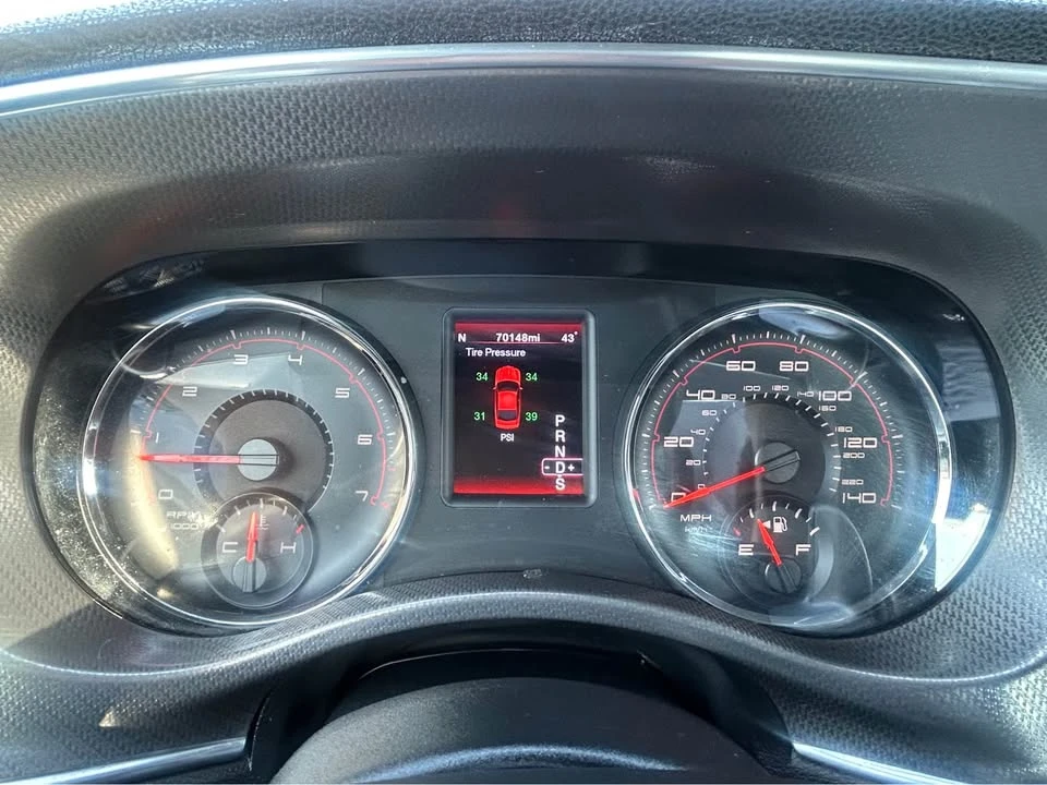 2012 Dodge Charger 6th Gen - Image 11 of 19