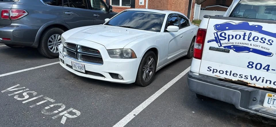 2012 Dodge Charger 7th Gen - Image 9 of 11