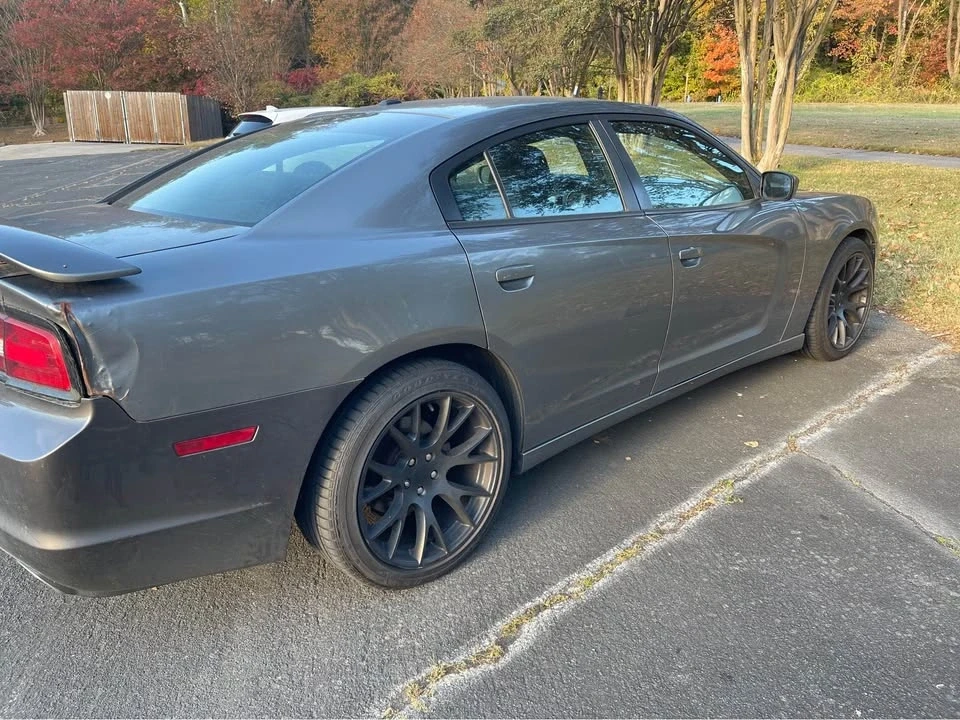 2012 Dodge Charger 7th Gen - Image 7 of 9