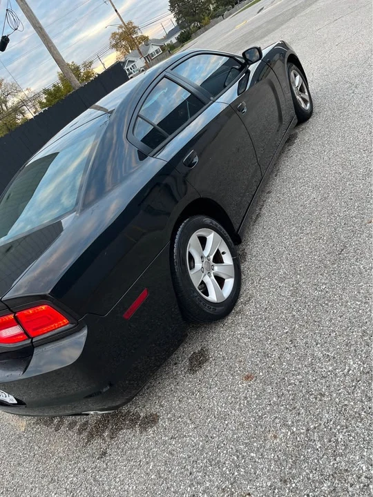 2012 Dodge Charger 7th Gen - Image 4 of 6
