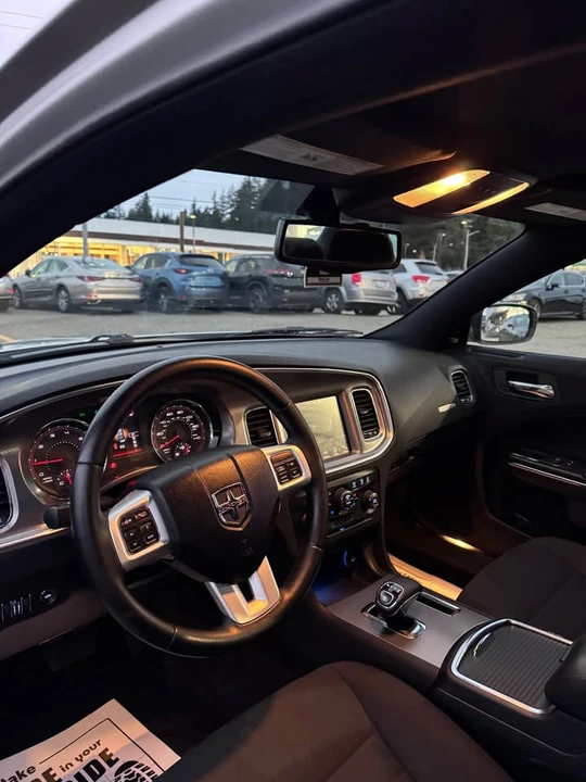 2012 Dodge Charger 6th Gen - Image 10 of 17