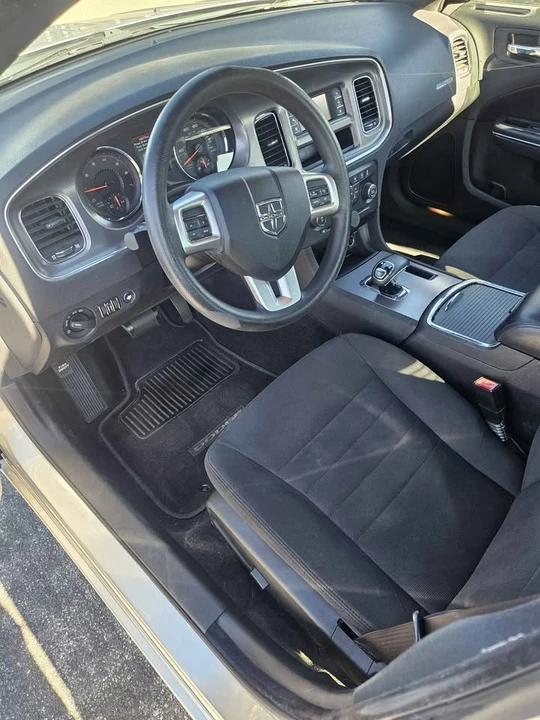 2012 Dodge Charger 6th Gen - Image 5 of 6