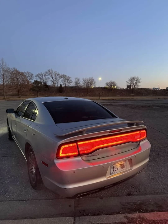 2012 Dodge Charger 7th Gen - Image 7 of 9
