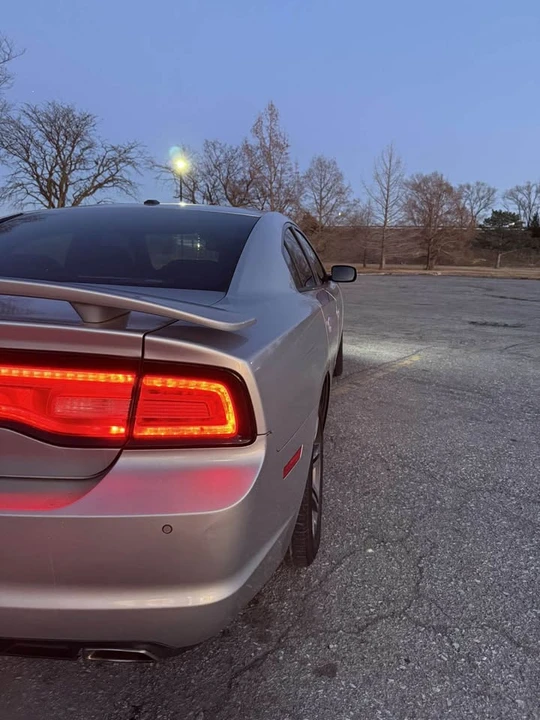 2012 Dodge Charger 7th Gen - Image 4 of 9