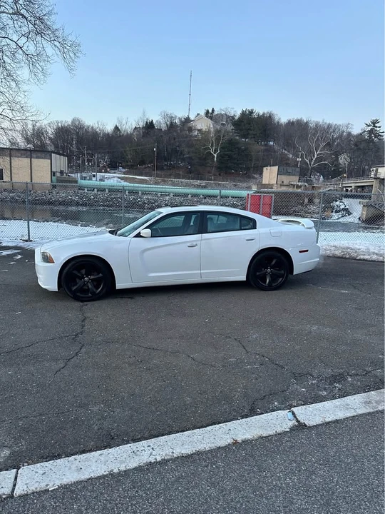 2012 Dodge Charger 6th Gen - Image 4 of 14