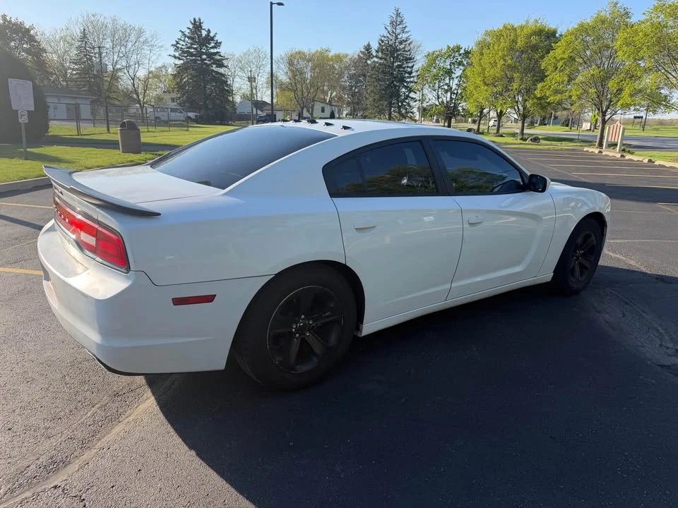 2012 Dodge Charger 7th Gen - Image 5 of 13