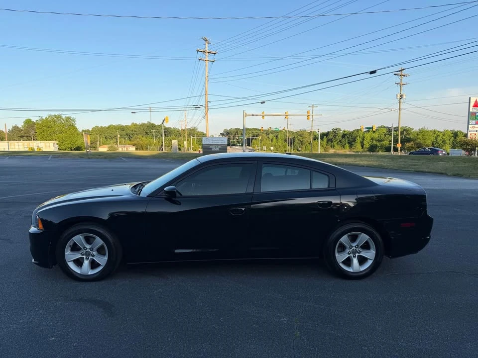 2012 Dodge Charger 7th Gen - Image 2 of 16