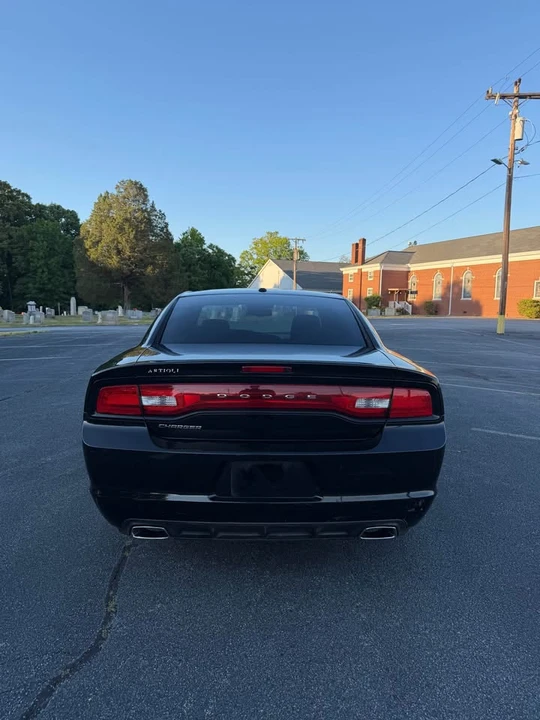 2012 Dodge Charger 7th Gen - Image 4 of 16