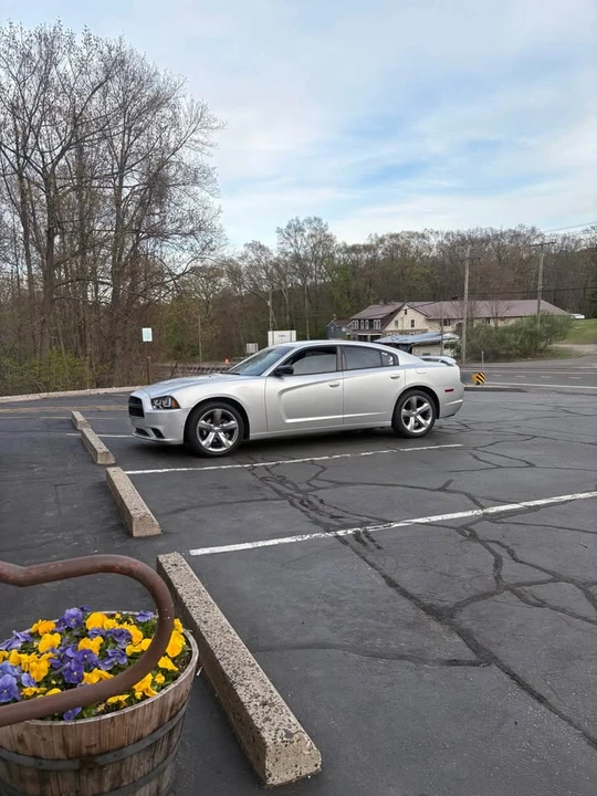 2012 Dodge Charger 7th Gen - Image 2 of 4