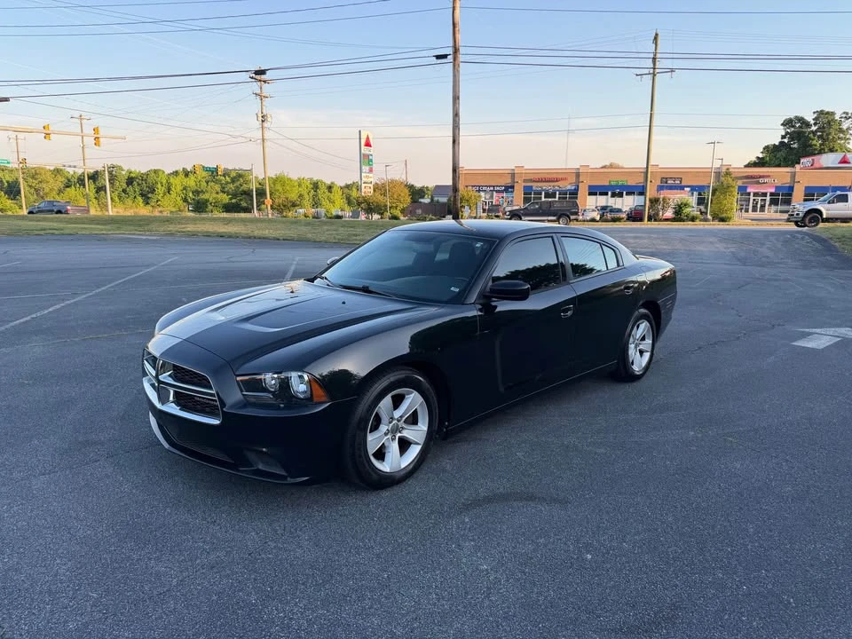 2012 Dodge Charger 7th Gen - Image 9 of 16