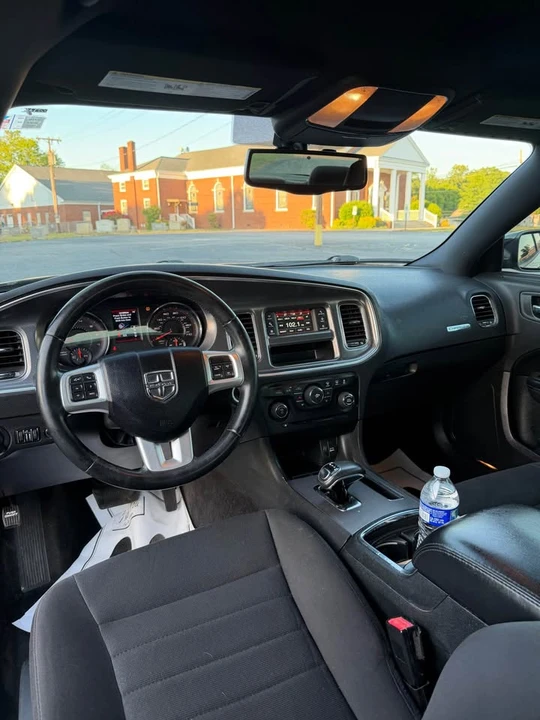2012 Dodge Charger 7th Gen - Image 12 of 16