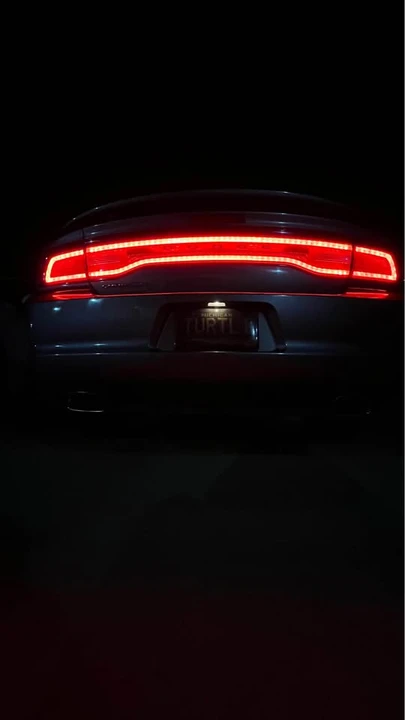 2012 Dodge Charger 7th Gen - Image 3 of 10
