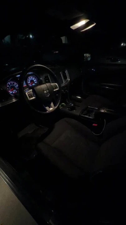 2012 Dodge Charger 7th Gen - Image 6 of 10