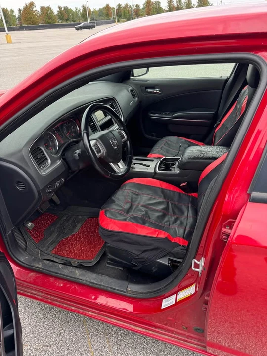 2012 Dodge Charger 6th Gen - Image 11 of 19