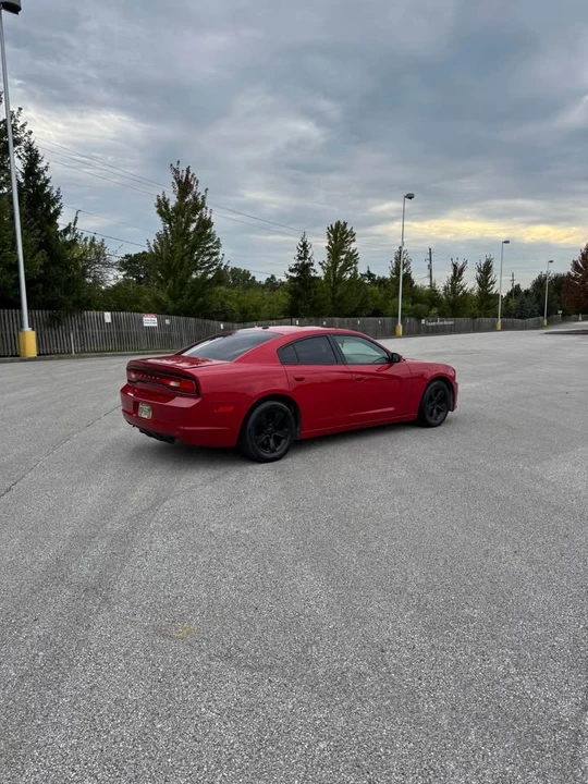 2012 Dodge Charger 6th Gen - Image 9 of 19