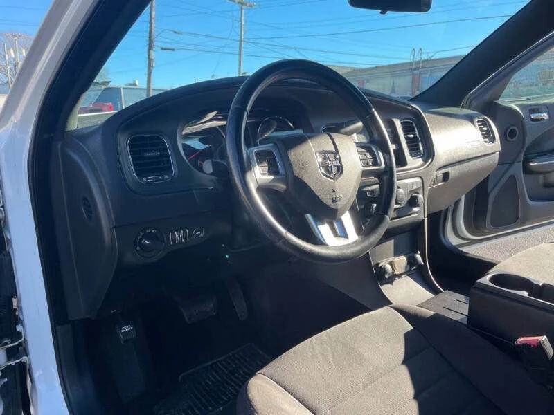 2012 Dodge Charger 7th Gen - Image 11 of 15