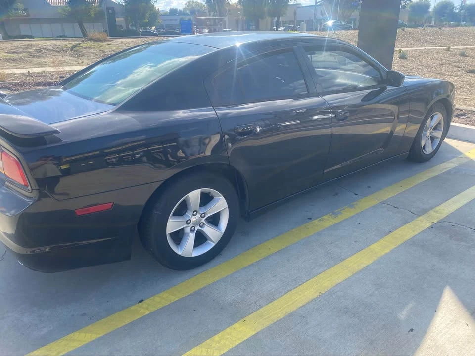 2012 Dodge Charger 7th Gen - Image 2 of 10