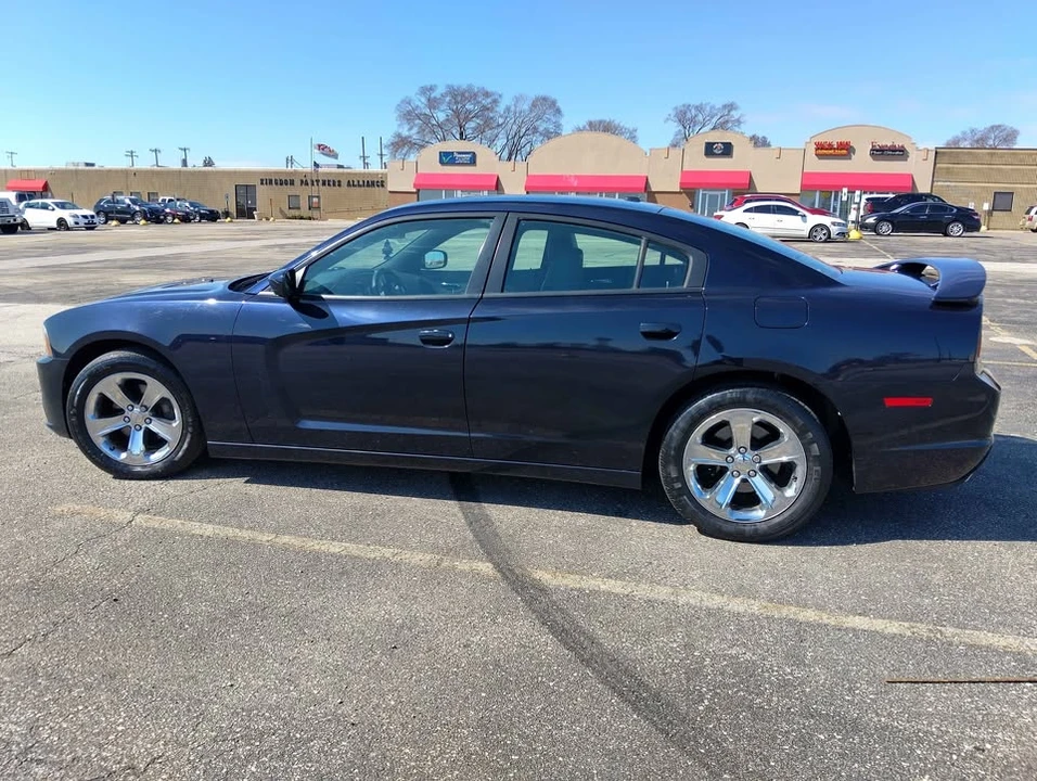 2012 Dodge Charger 7th Gen - Image 2 of 6