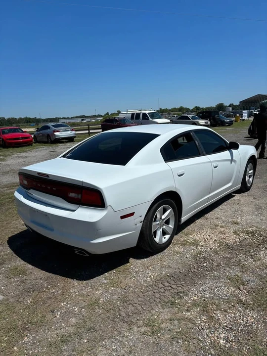 2012 Dodge Charger 7th Gen - Image 3 of 7