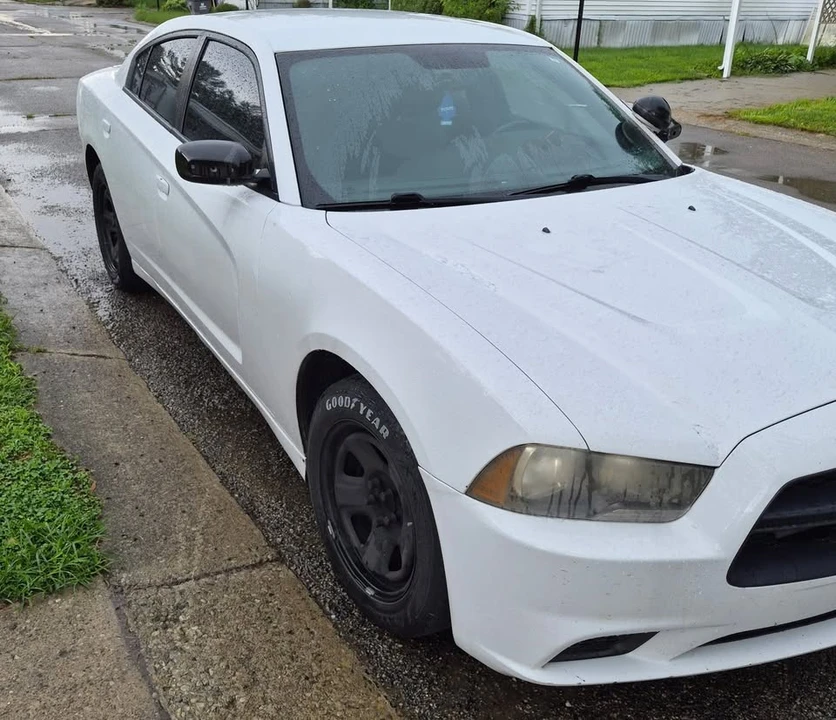 2012 Dodge Charger 7th Gen - Image 3 of 8