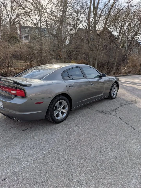 2012 Dodge Charger 7th Gen - Image 13 of 16