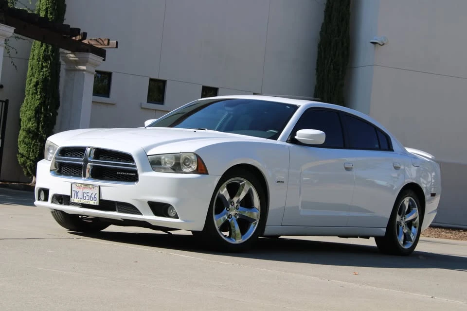 2012 Dodge Charger 7th Gen - Image 3 of 20