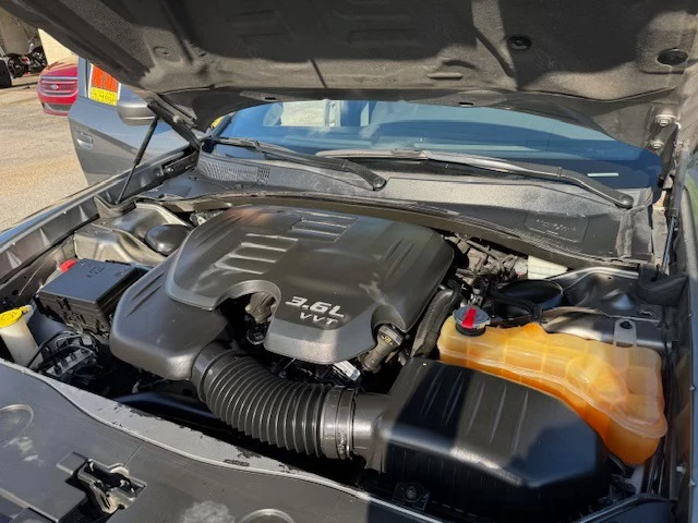 2012 Dodge Charger 7th Gen - Image 7 of 20
