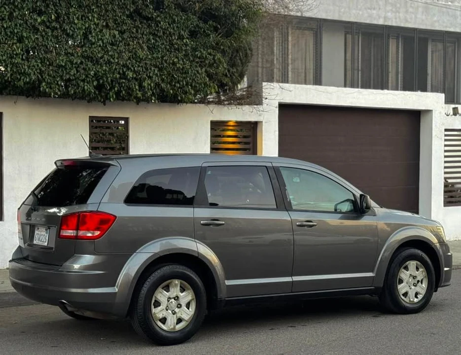 2012 Dodge Journey - Image 2 of 9