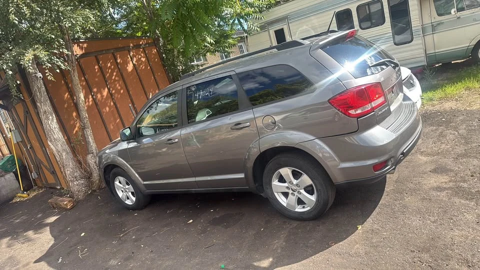 2012 Dodge Journey - Image 2 of 3