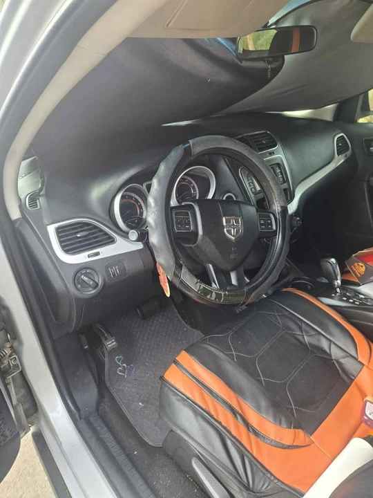 2012 Dodge Journey - Image 2 of 3