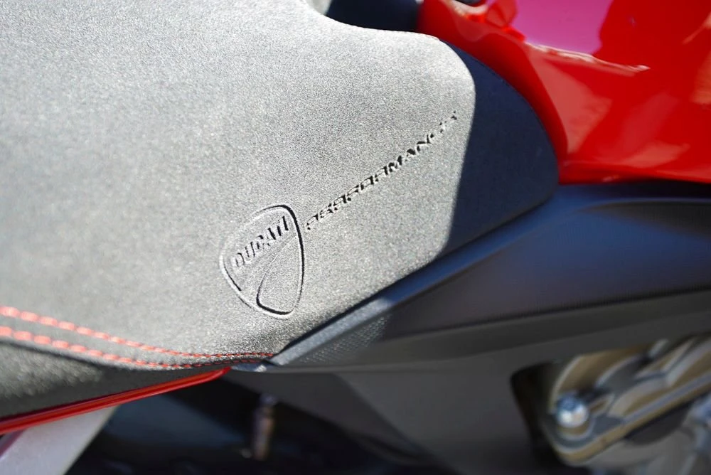 1950 Ducati 1199 - Image 6 of 8