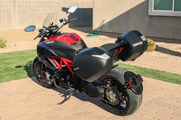 2012 Ducati Diavel - Image 2 of 7