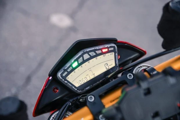 2012 Ducati Hypermotard - Image 4 of 6