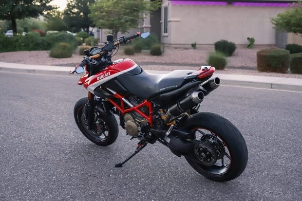 2012 Ducati Hypermotard - Image 2 of 6