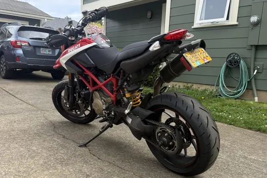 2012 Ducati Hypermotard - Image 2 of 6