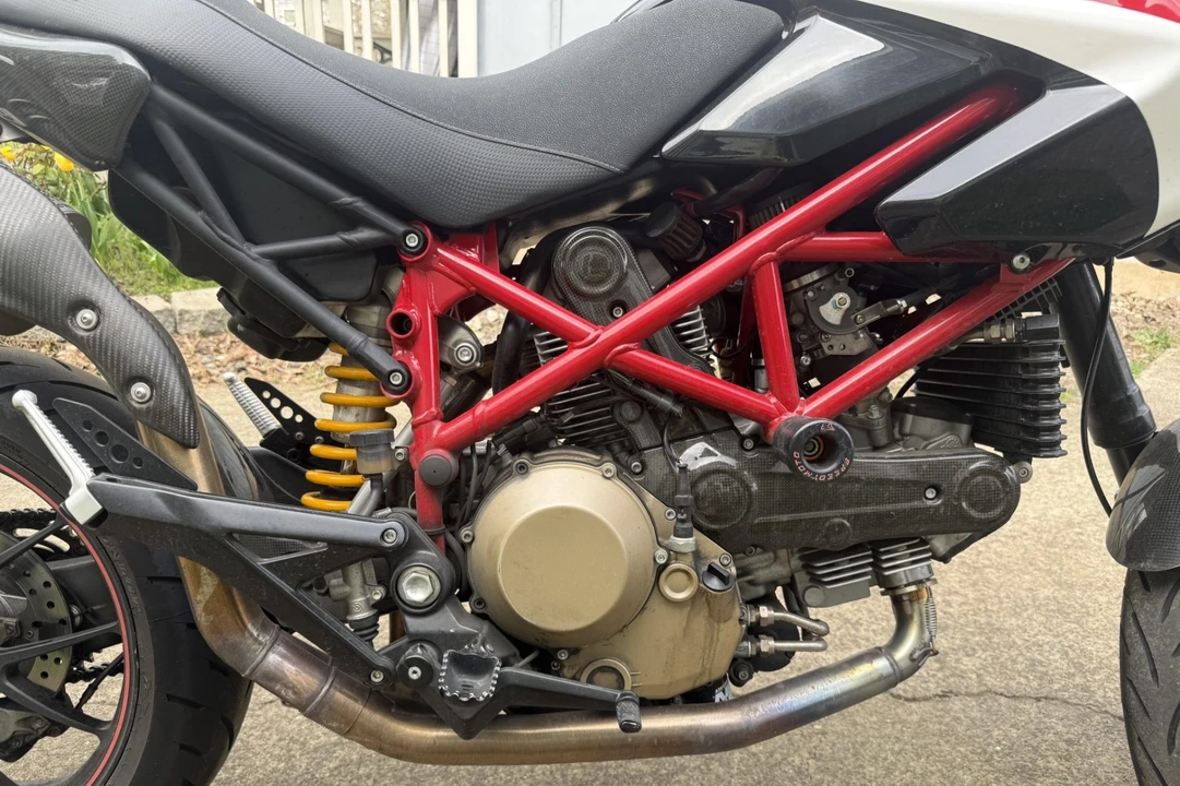 2012 Ducati Hypermotard - Image 5 of 6