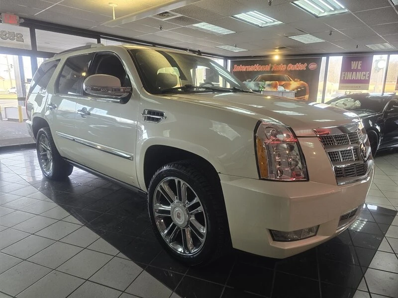 2012 Cadillac Escalade & EXT 3rd Gen - Image 3 of 4