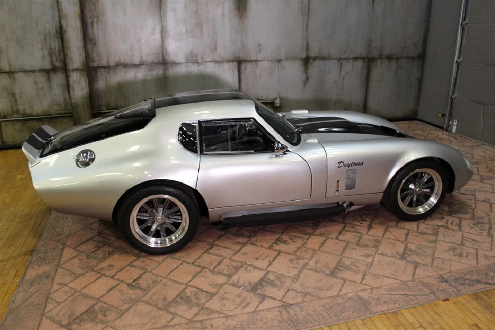 2012 Factory Five Type 65 - Image 9 of 9