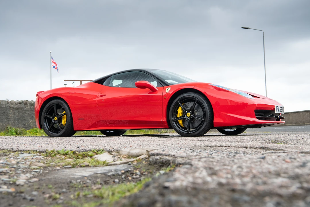 2012 Ferrari 458 Italia - Image 13 of 31