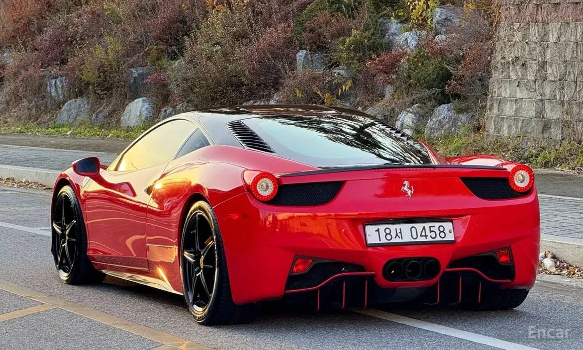 2012 Ferrari 458 Italia - Image 12 of 16