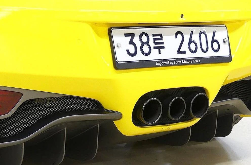 2012 Ferrari 458 Italia - Image 16 of 19
