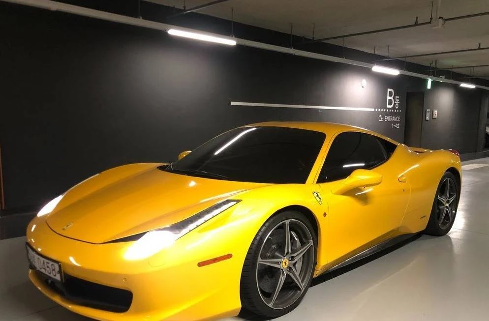 2012 Ferrari 458 Italia - Image 14 of 14