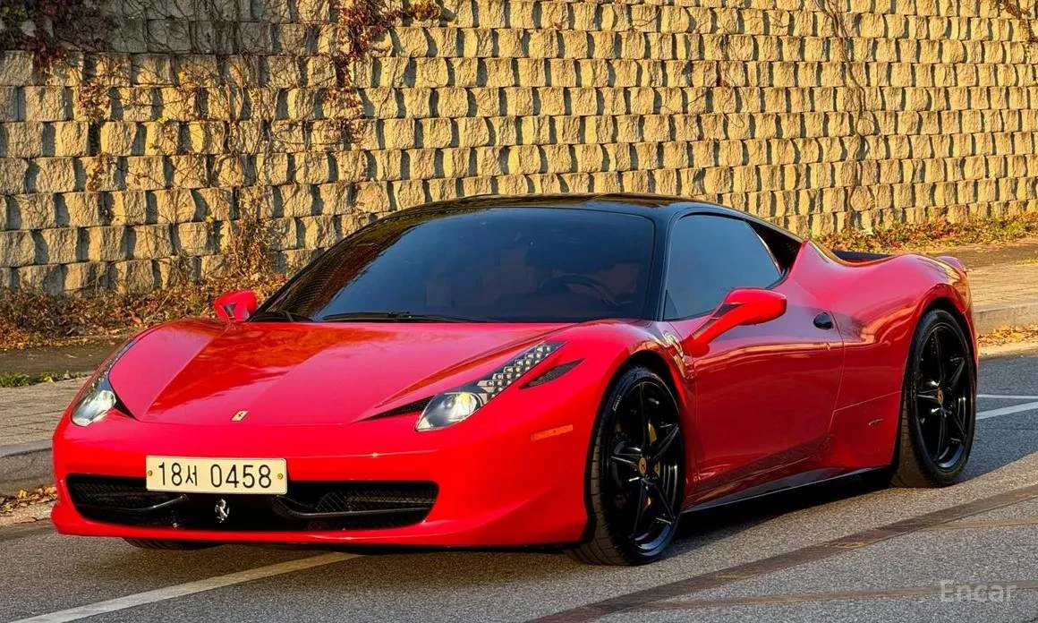 2012 Ferrari 458 Italia - Image 13 of 16