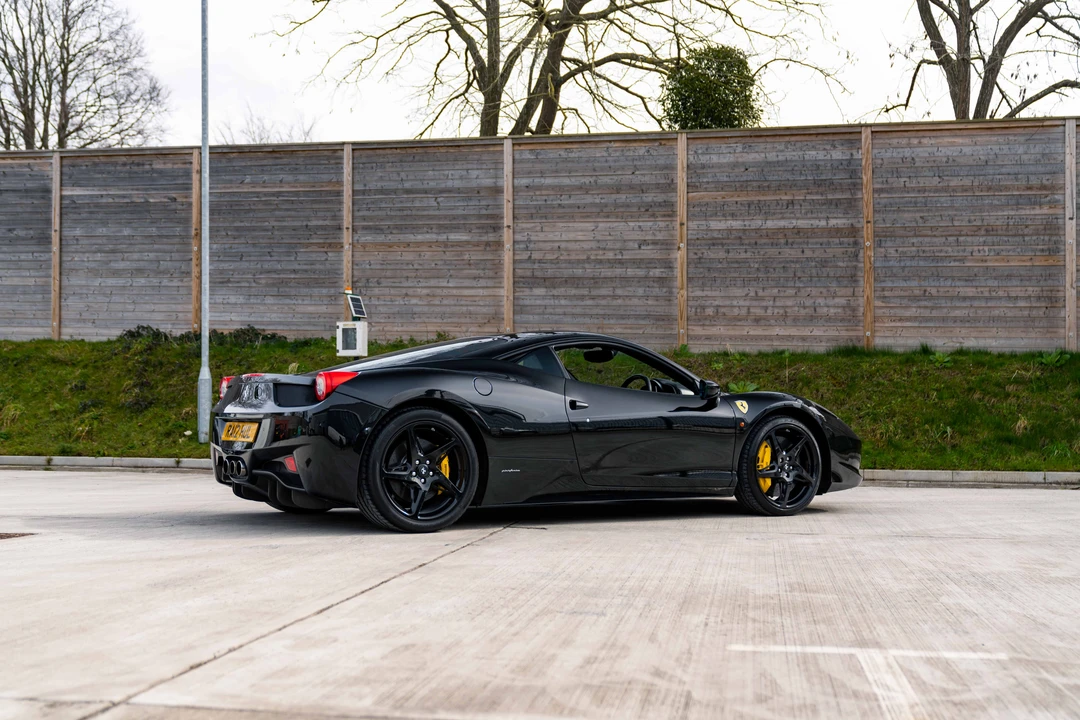 2012 Ferrari 458 Italia - Image 18 of 31