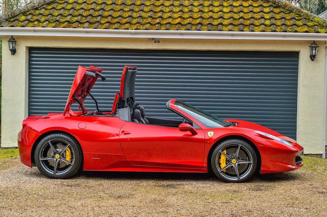 2012 Ferrari 458 Spider - Image 12 of 31