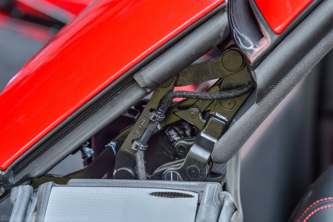 2012 Ferrari 458 Spider - Image 29 of 31