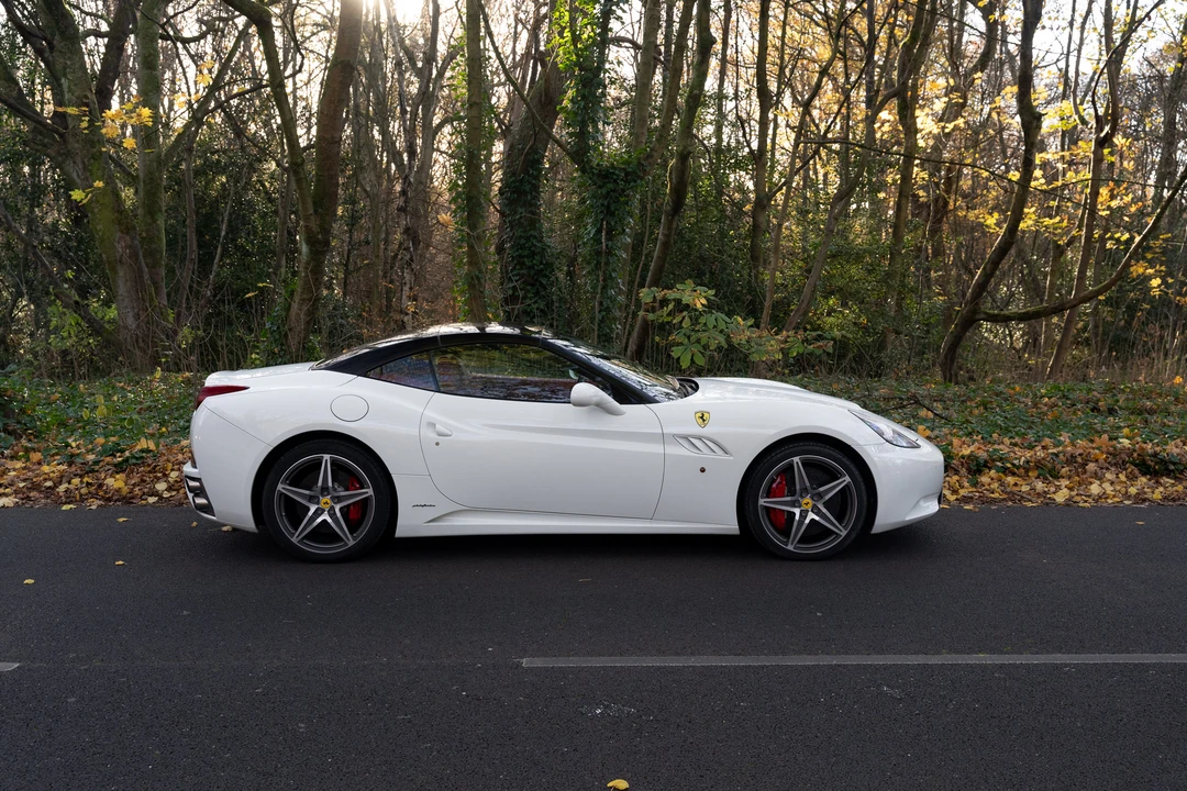 2012 Ferrari California - Image 22 of 31
