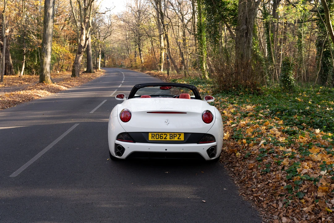 2012 Ferrari California - Image 25 of 31