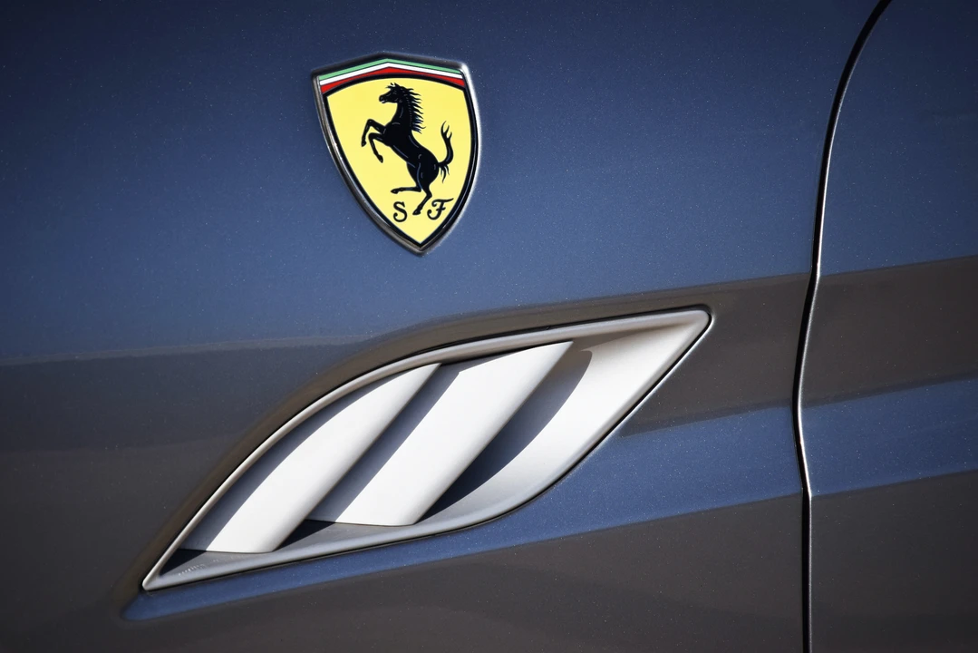 2012 Ferrari California 30 - Image 14 of 31